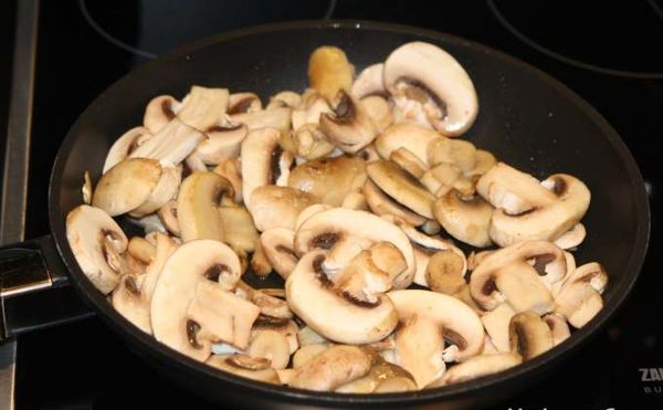паста с грибами в сливочном соусе