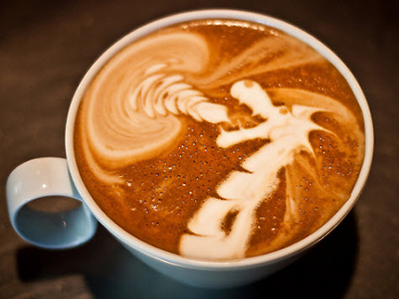 рисунок на кофе дракон